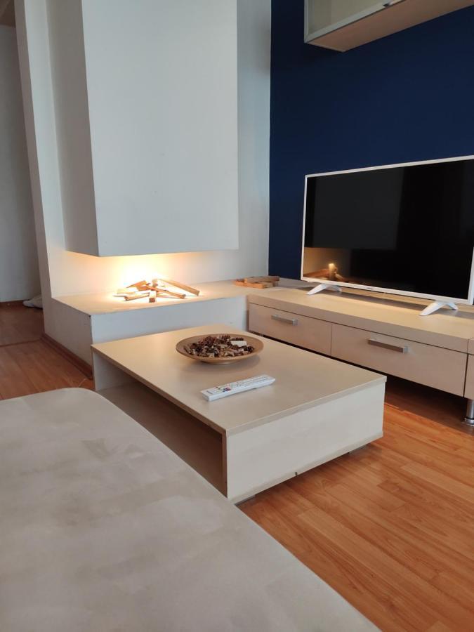 Wenie Apartment By EasyBucareste Exterior foto